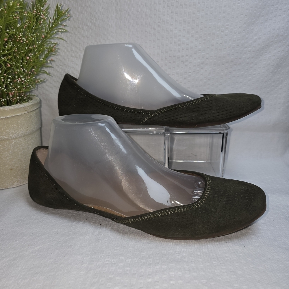 Steve Madden Dark Green Flats AZIKA WOMENS SIZE 8.5